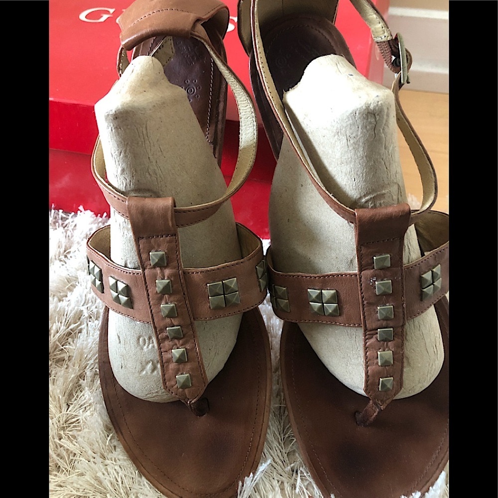 🔸🔸J Shoes Leather Sandals 👡 with Studs🔸🔸